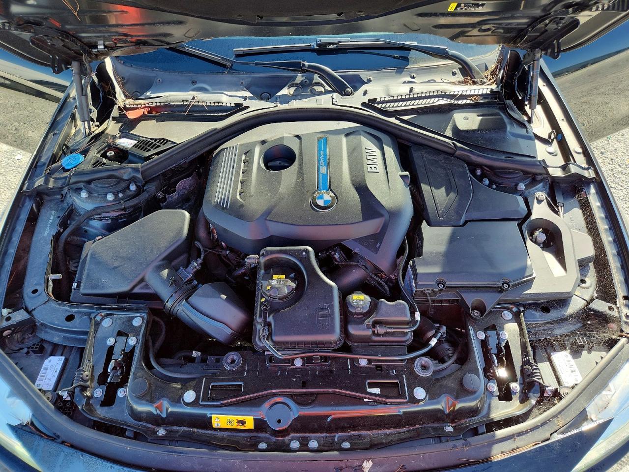 2017 BMW 330E - zdjęcie 11