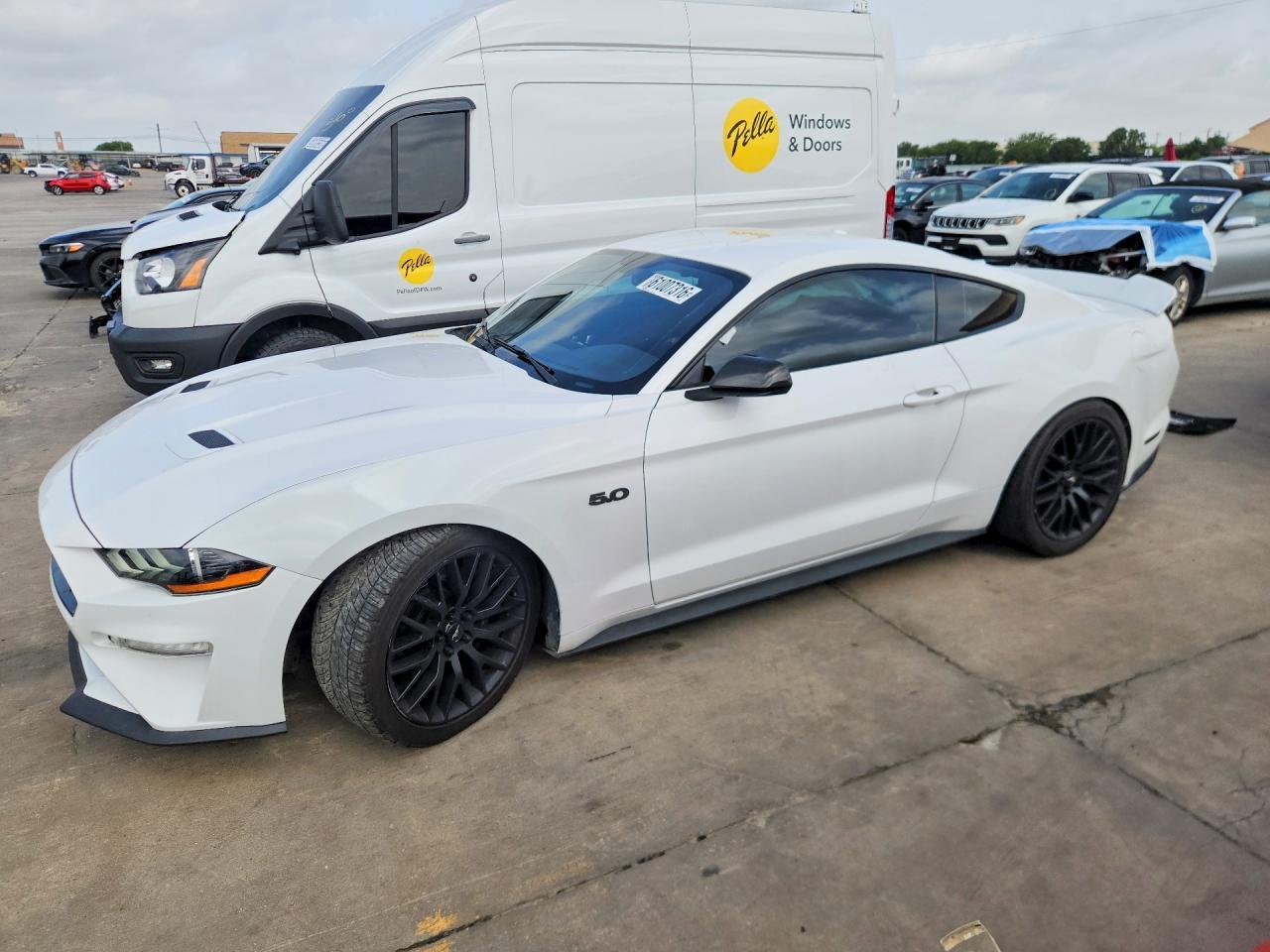 2019 Ford Mustang Gt - zdjęcie główne