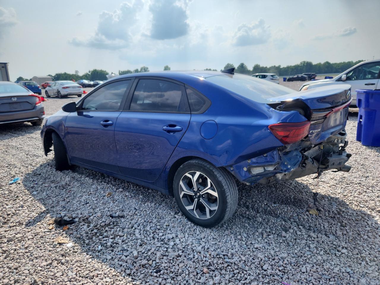 2020 Kia Forte Lxs - zdjęcie 2