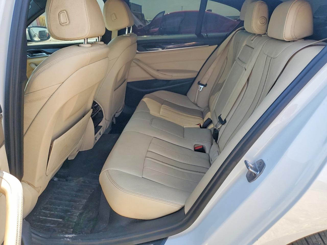 2017 BMW 540 I - zdjęcie 10
