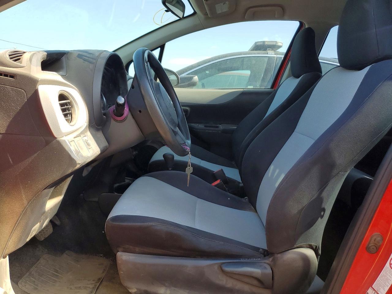 2014 Toyota Yaris - zdjęcie 7