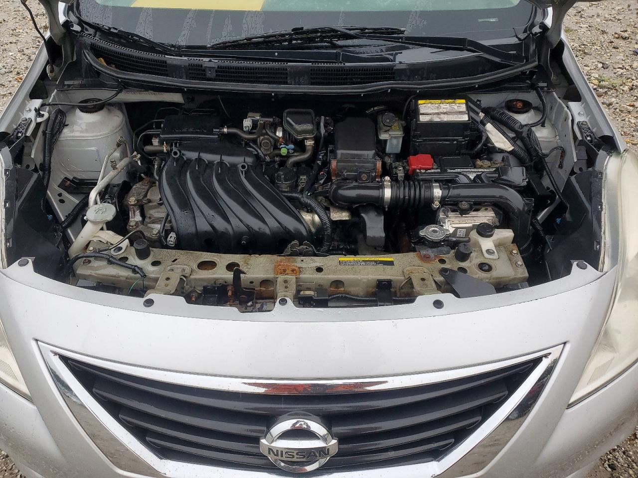 2013 Nissan Versa 1.6 S - zdjęcie 11