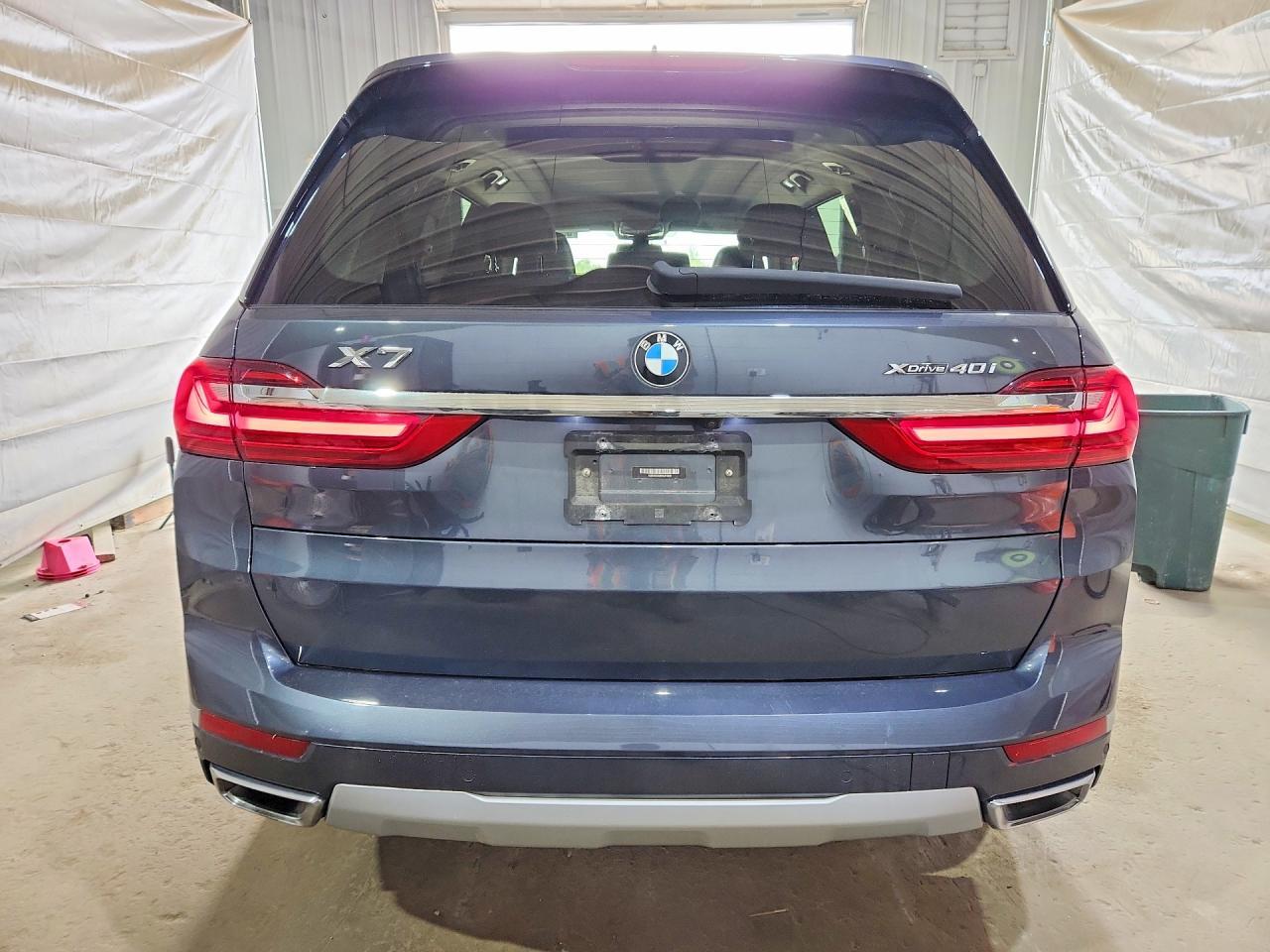 2022 BMW X7 xDrive40I - zdjęcie 6