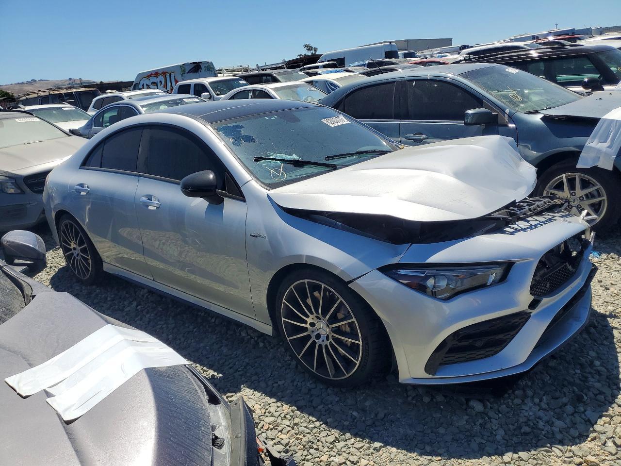 2022 Mercedes-Benz Cla Amg 35 4Matic - zdjęcie 4