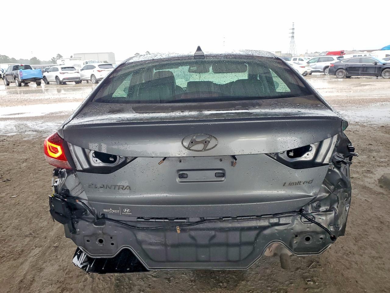 2017 Hyundai Elantra Limited - zdjęcie 6