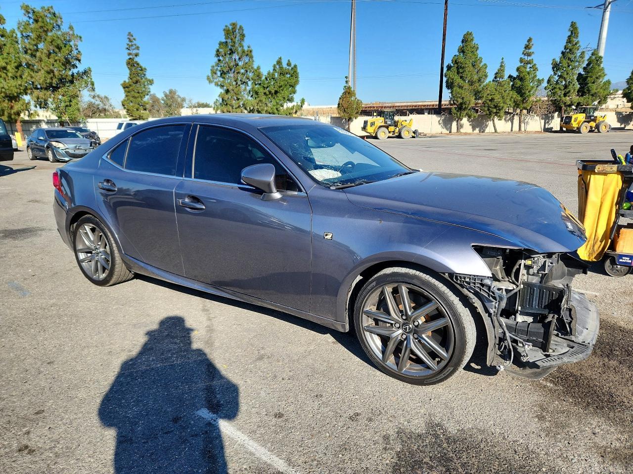2016 Lexus Is 200T - zdjęcie 4