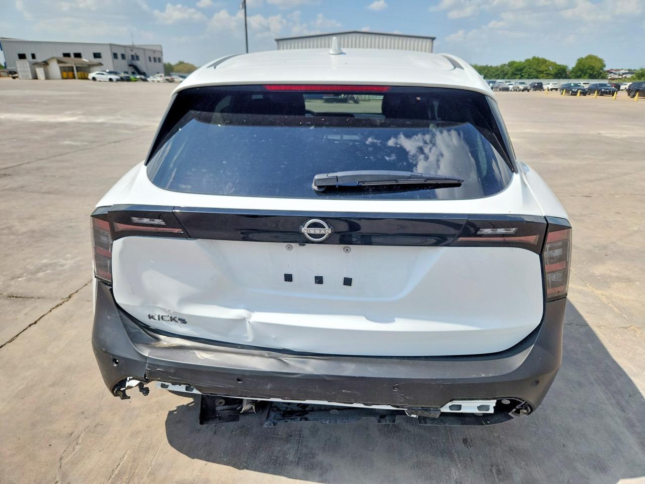 2025 Nissan Kicks Sv - zdjęcie 6