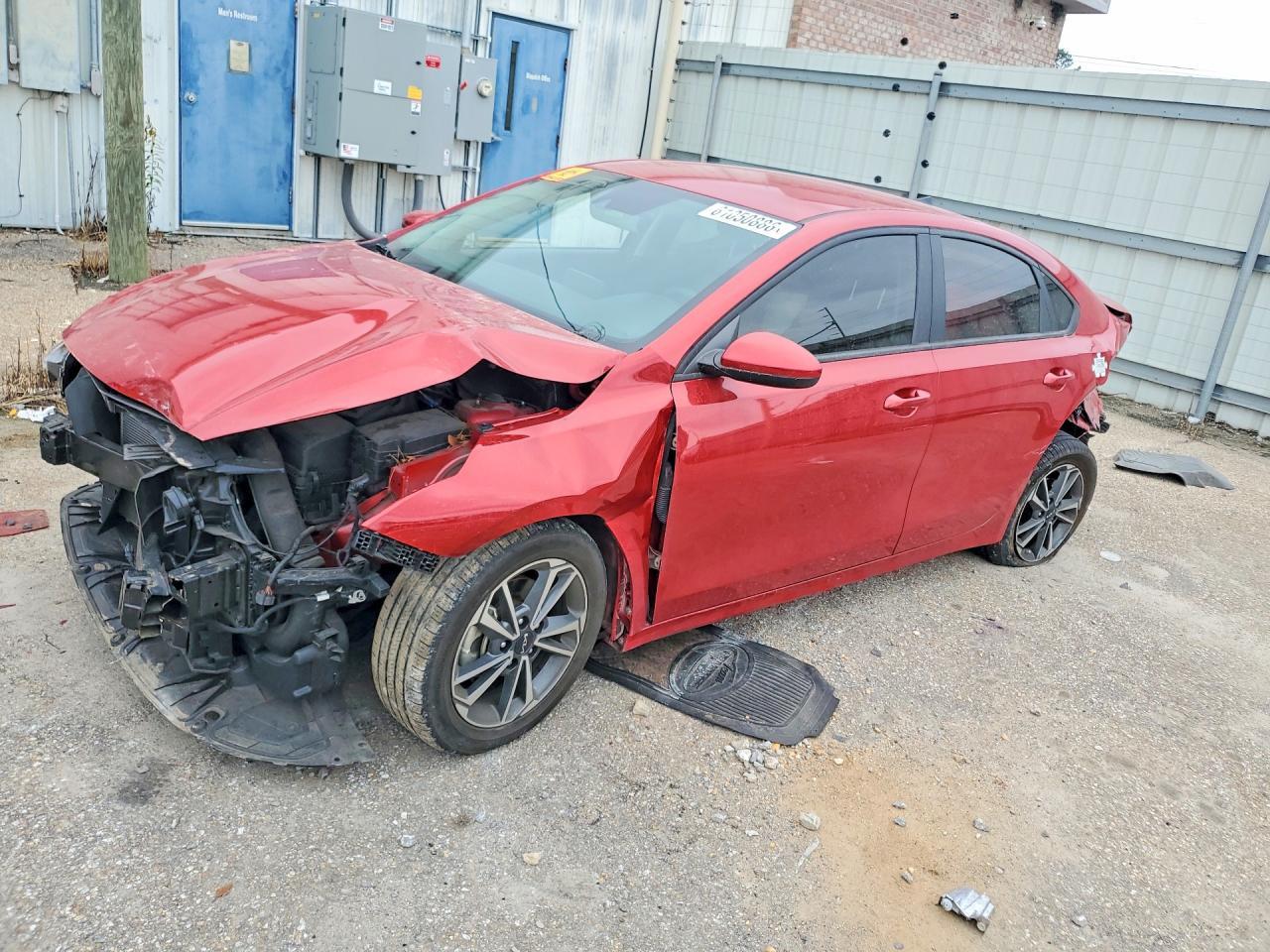 2023 Kia Forte Lxs - zdjęcie główne