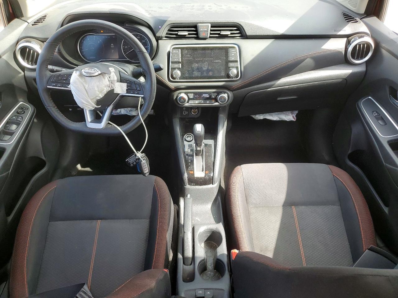 2020 Nissan Versa Sr - zdjęcie 8