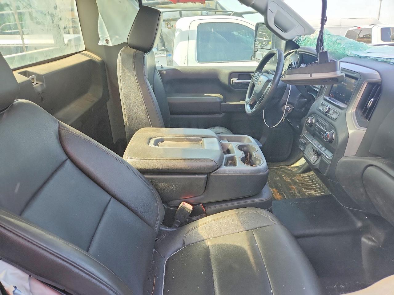 2021 Chevrolet Silverado C2500 Heavy Duty - zdjęcie 10