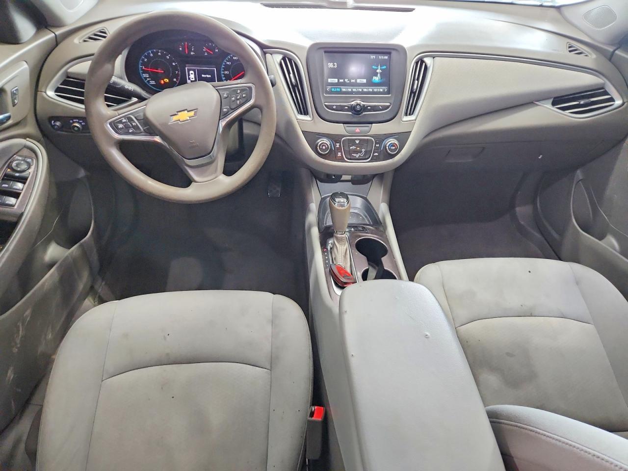 2018 Chevrolet Malibu Ls - zdjęcie 8