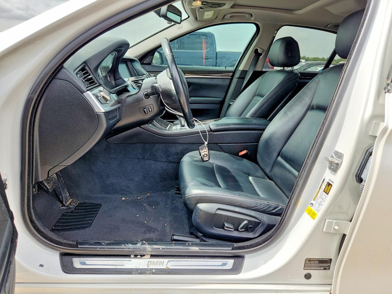 2015 BMW 528 I - zdjęcie 7