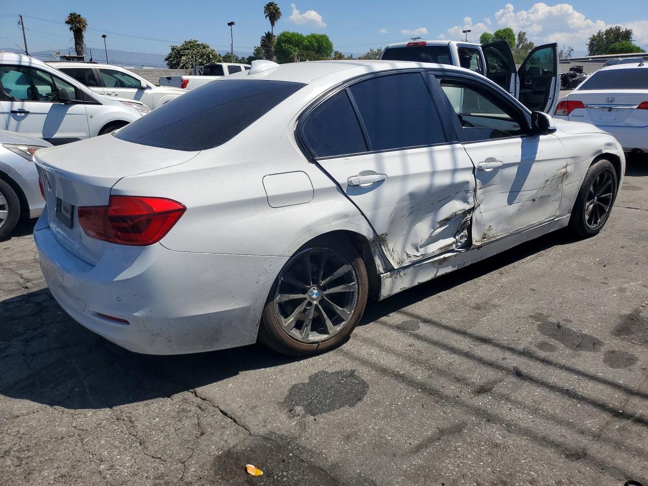 2017 BMW 320 I - zdjęcie 3