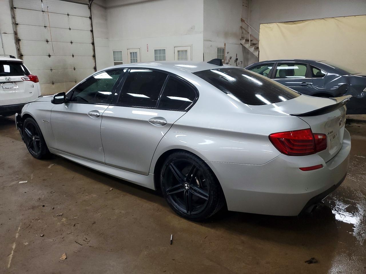 2016 BMW 535 Xi - zdjęcie 2