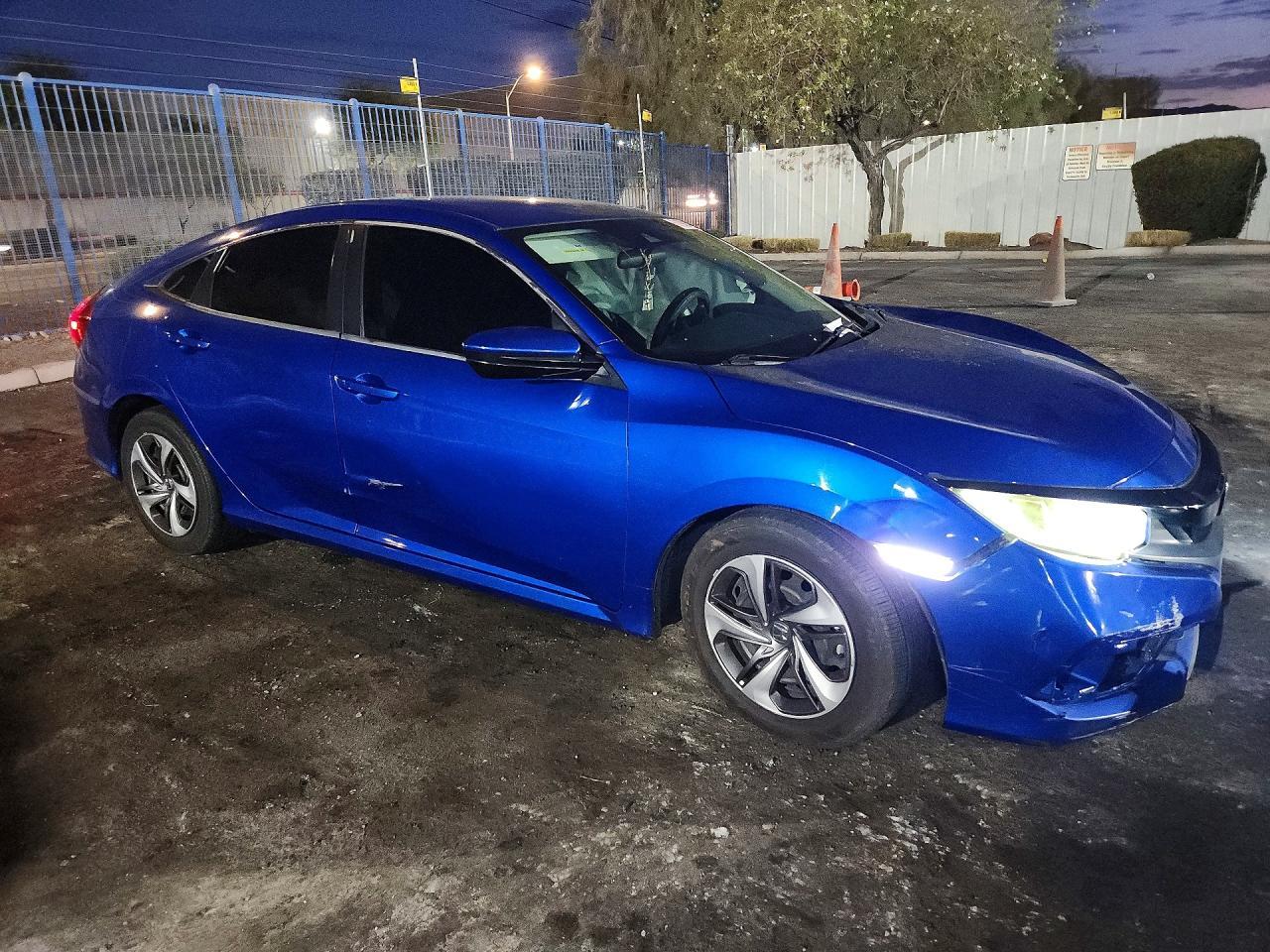 2020 Honda Civic Lx - zdjęcie 4