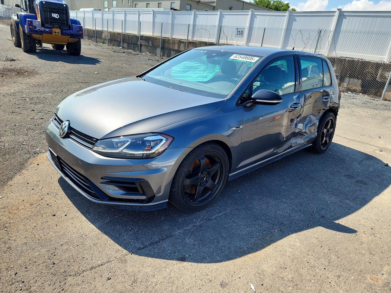 2018 Volkswagen Golf R - zdjęcie główne