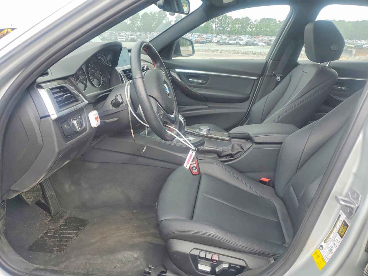 2017 BMW 330 I - zdjęcie 7