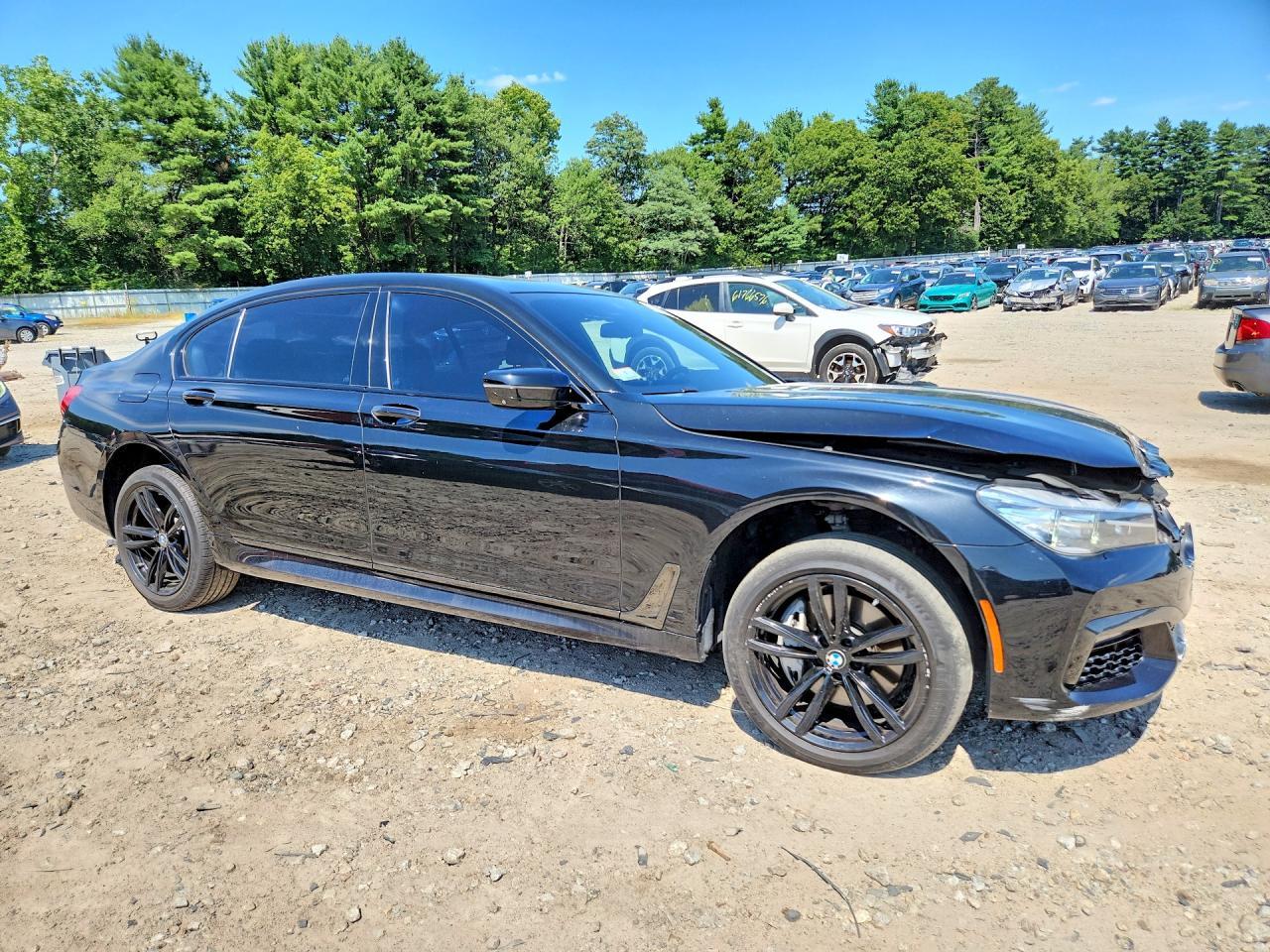 2019 BMW 740 Xi - zdjęcie 4
