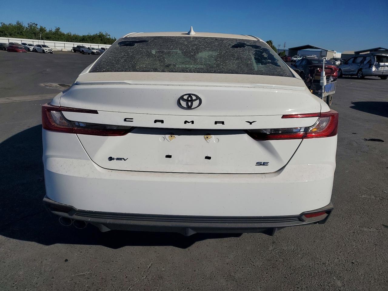 2026 Toyota Camry Se - zdjęcie 6