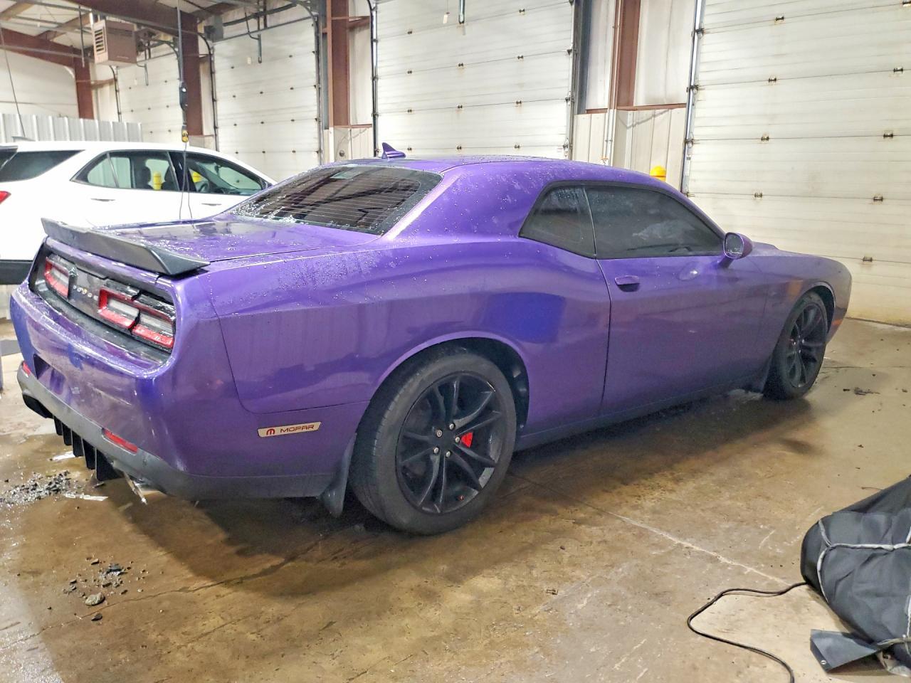2016 Dodge Challenger R/T - zdjęcie 3