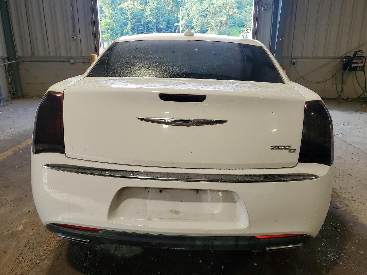 2016 Chrysler 300C - zdjęcie 6
