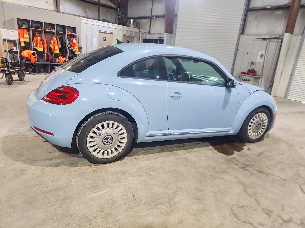 2014 Volkswagen Beetle - zdjęcie 3