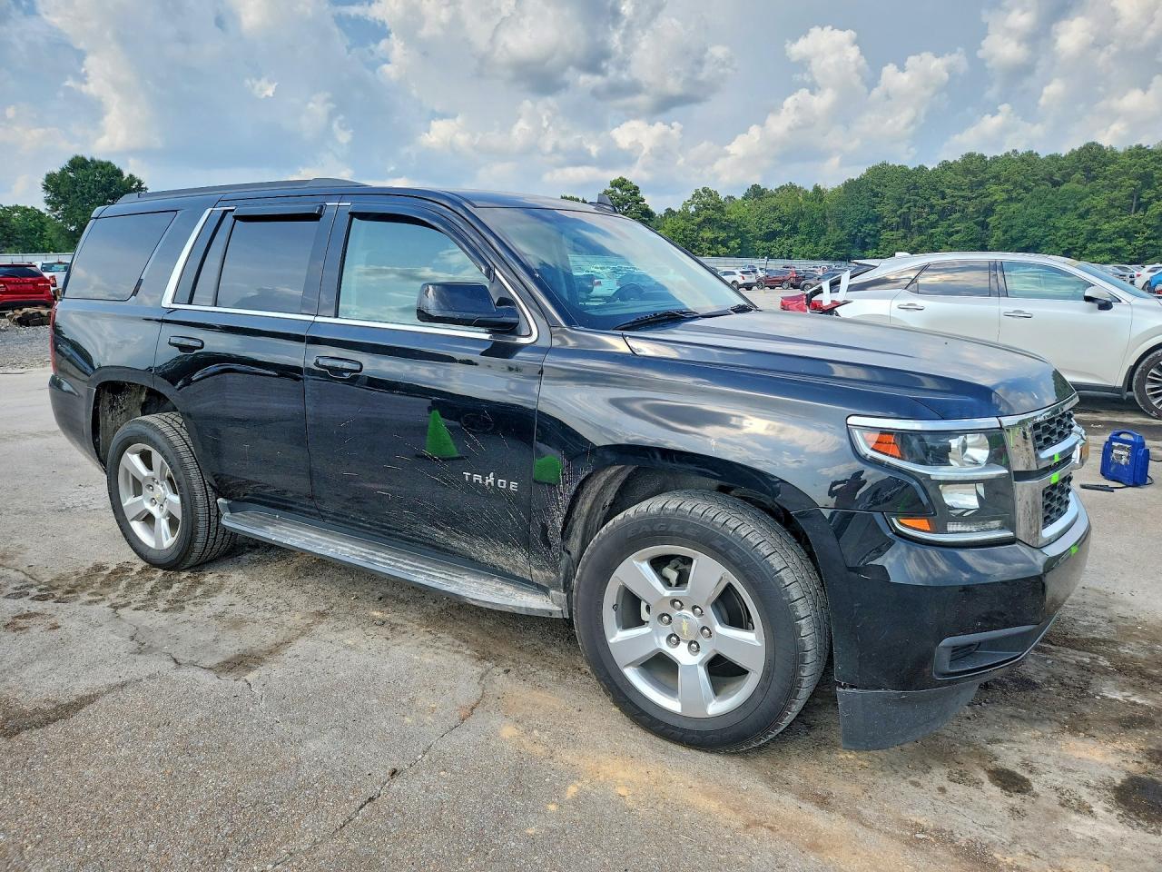 2018 Chevrolet Tahoe C1500 Ls - zdjęcie 4