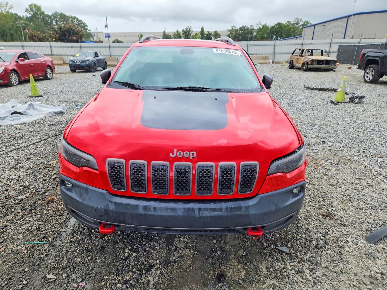2019 Jeep Cherokee Trailhawk - zdjęcie 5