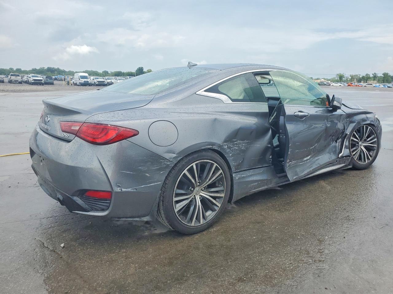2018 Infiniti Q60 3.0T Luxe - zdjęcie 3