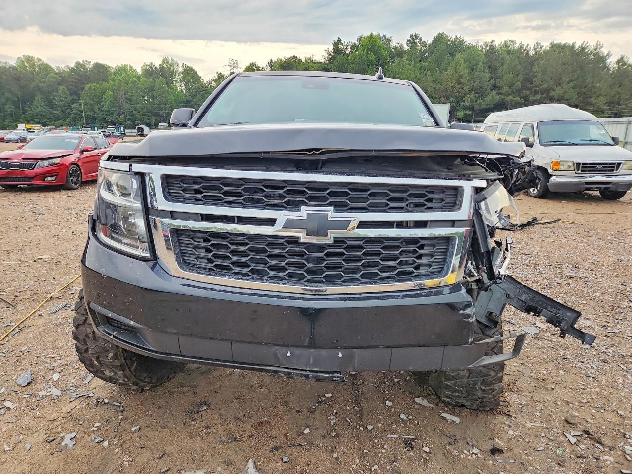 2017 Chevrolet Tahoe C1500 Lt - zdjęcie 5