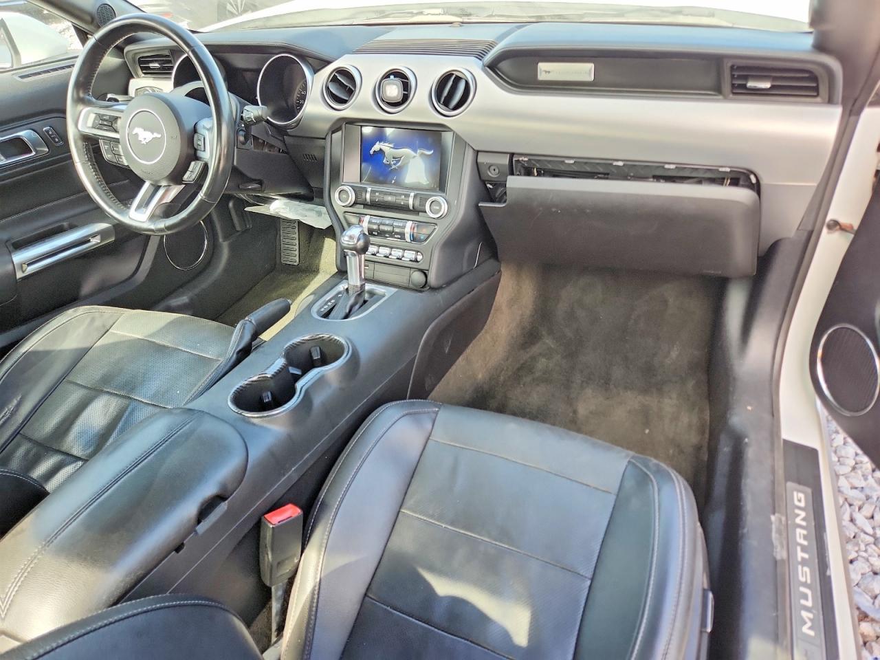 2018 Ford Mustang - zdjęcie 8