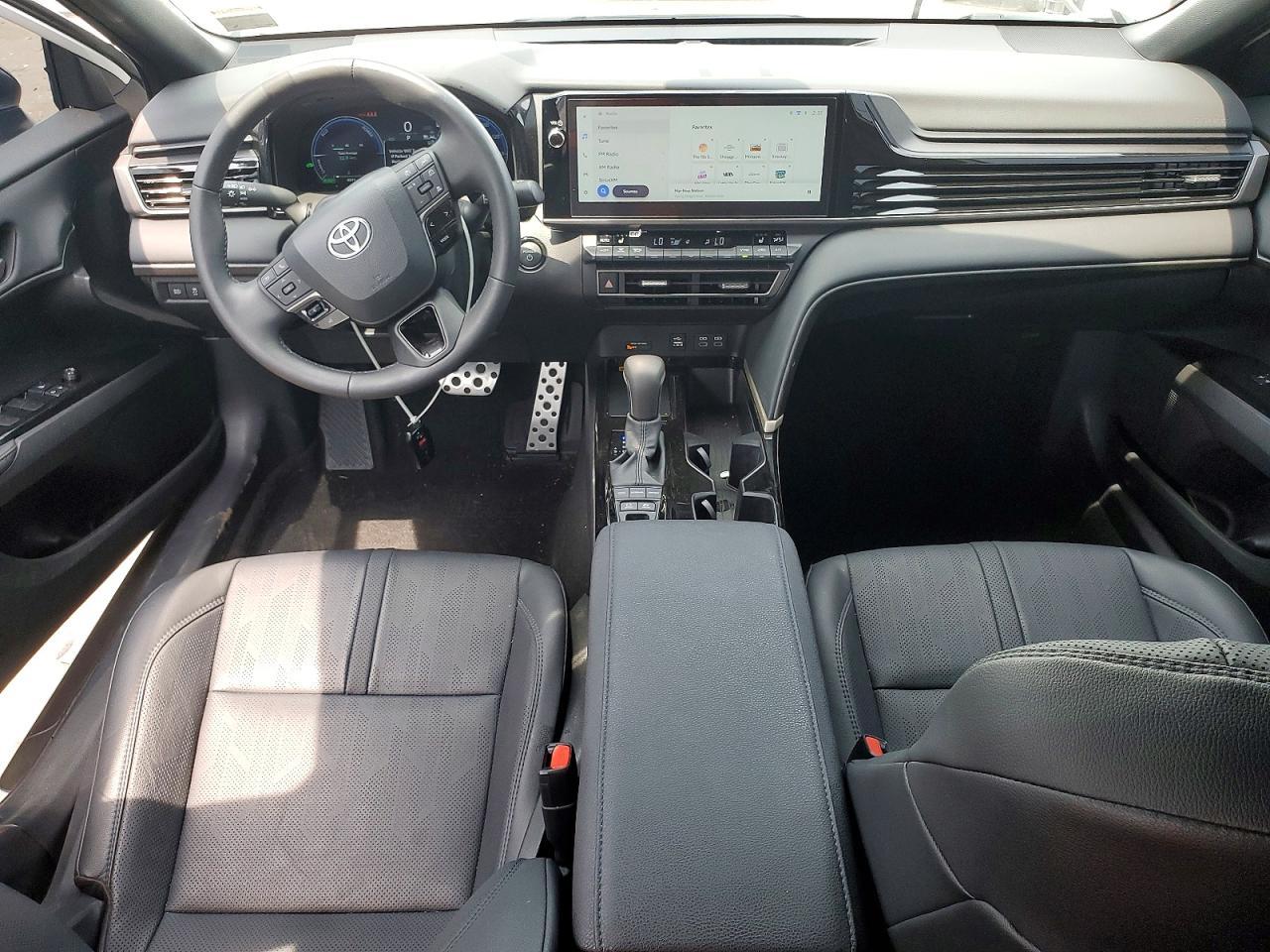 2025 Toyota Camry Xse - zdjęcie 8