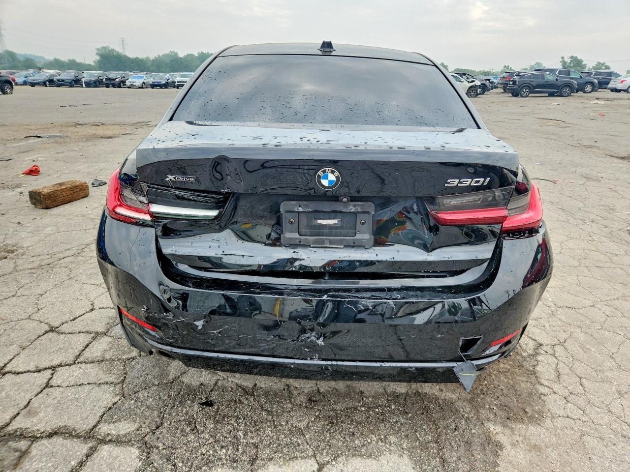 2023 BMW Seria 3 330i - zdjęcie 6