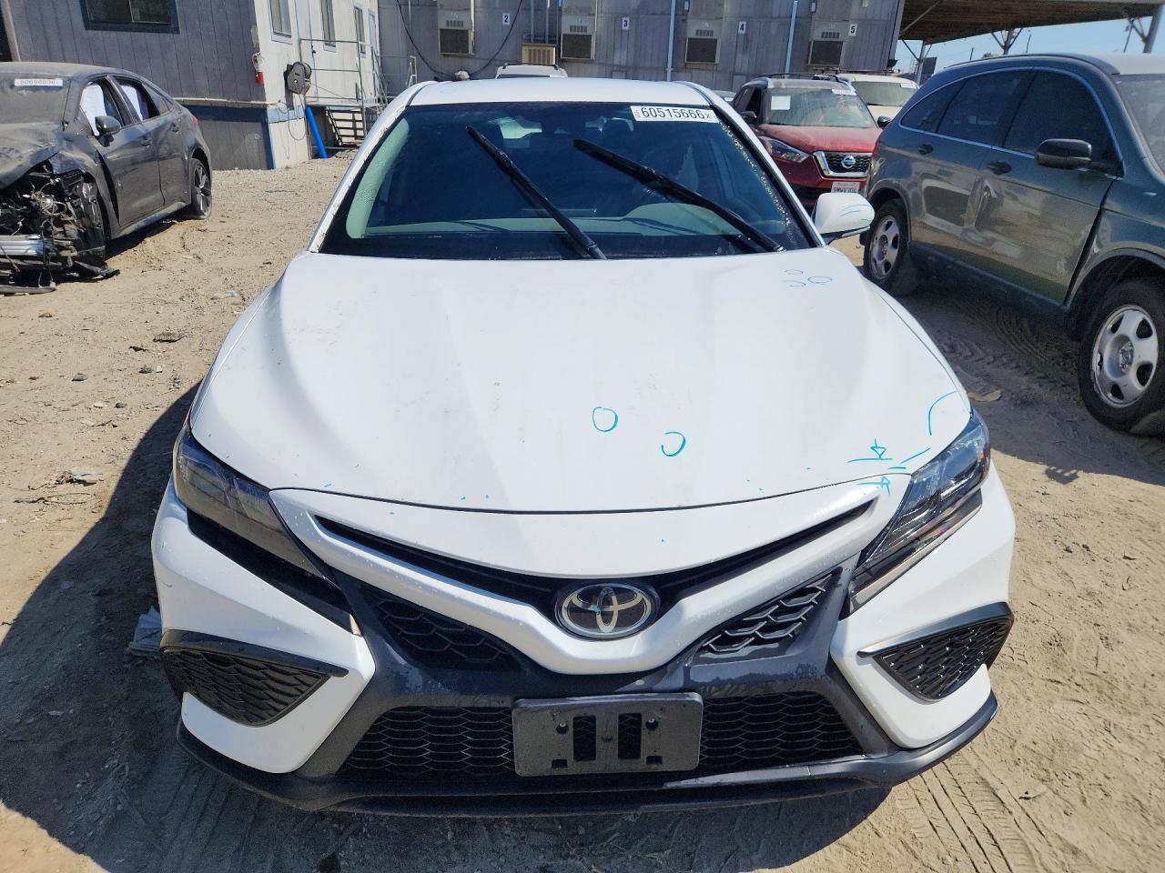 2023 Toyota Camry Se - zdjęcie 5