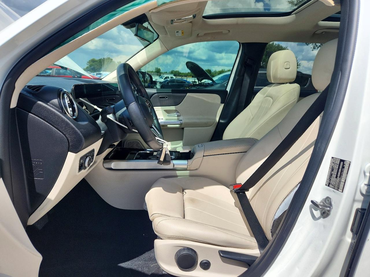 2022 Mercedes-Benz Glb 250 - zdjęcie 7