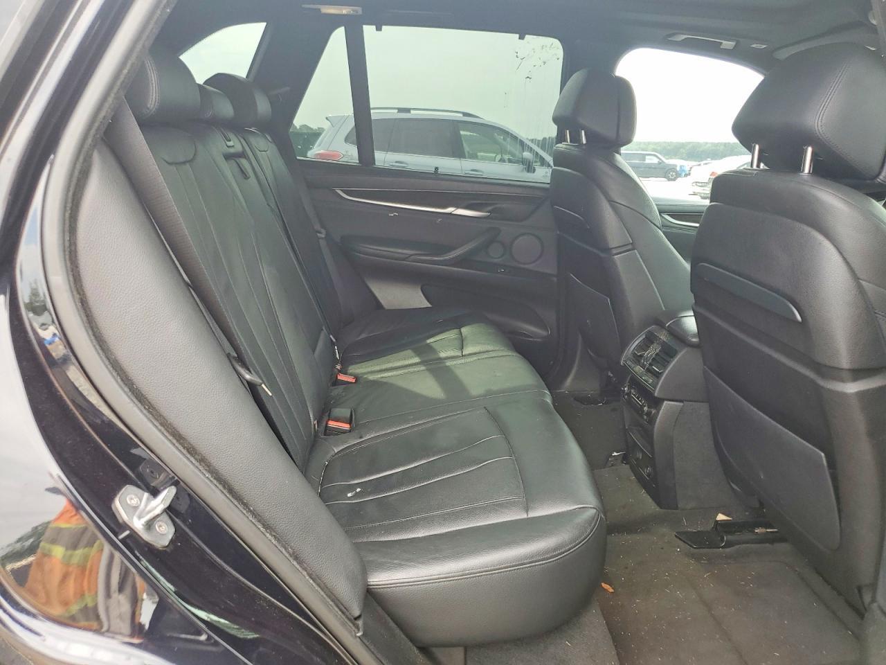 2015 BMW X5 xDrive50I - zdjęcie 10
