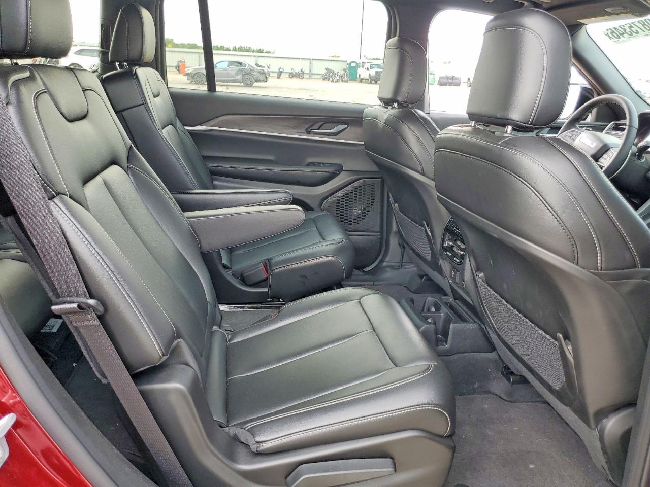 2025 Jeep Grand Cherokee L Limited - zdjęcie 11