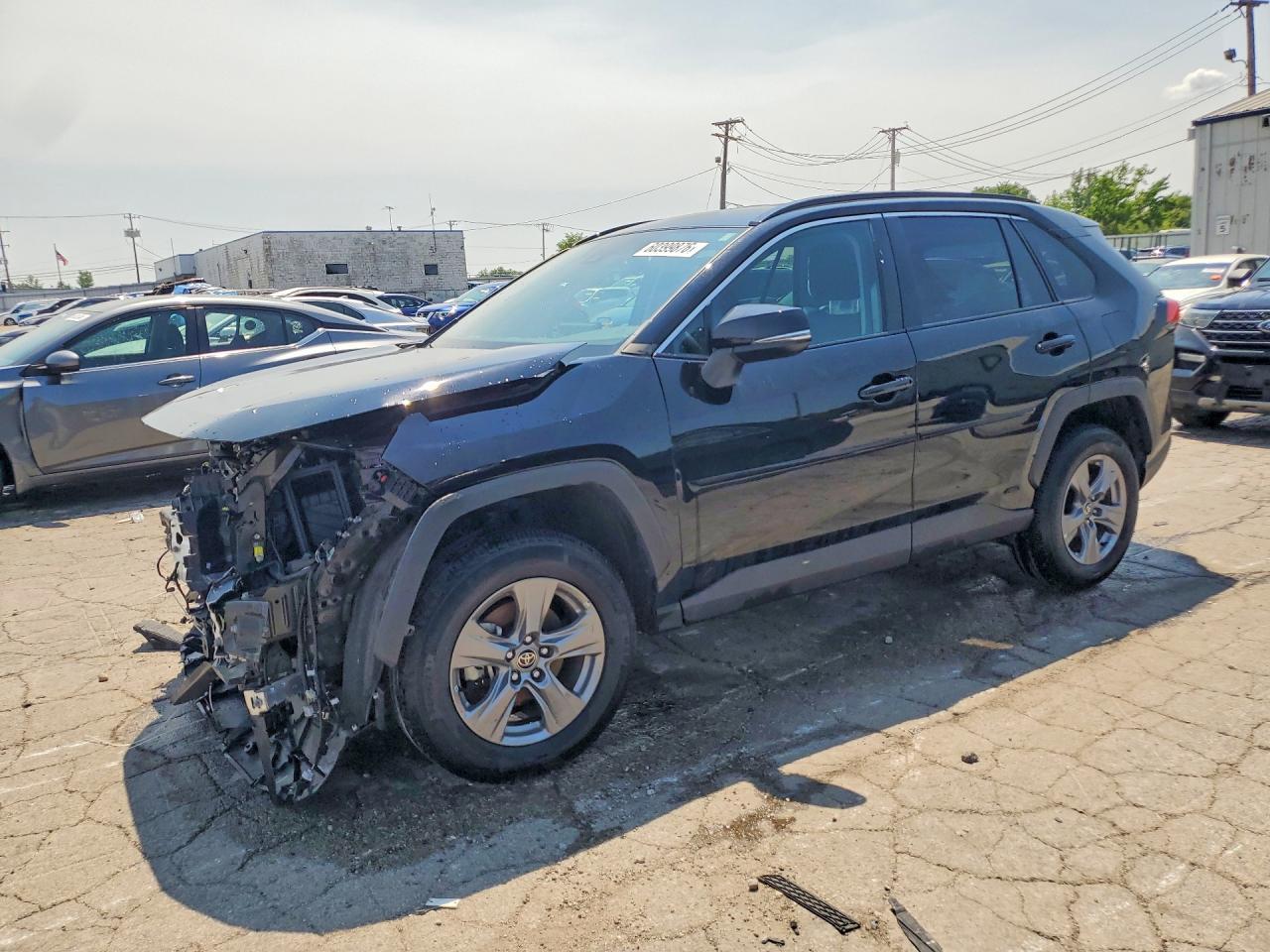 2022 Toyota Rav4 Xle - zdjęcie główne