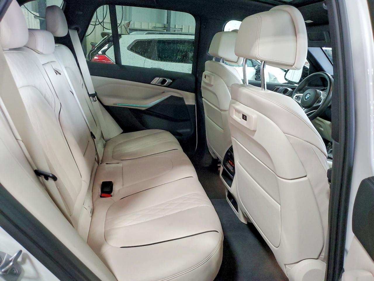 2022 BMW X5 xDrive40I - zdjęcie 10