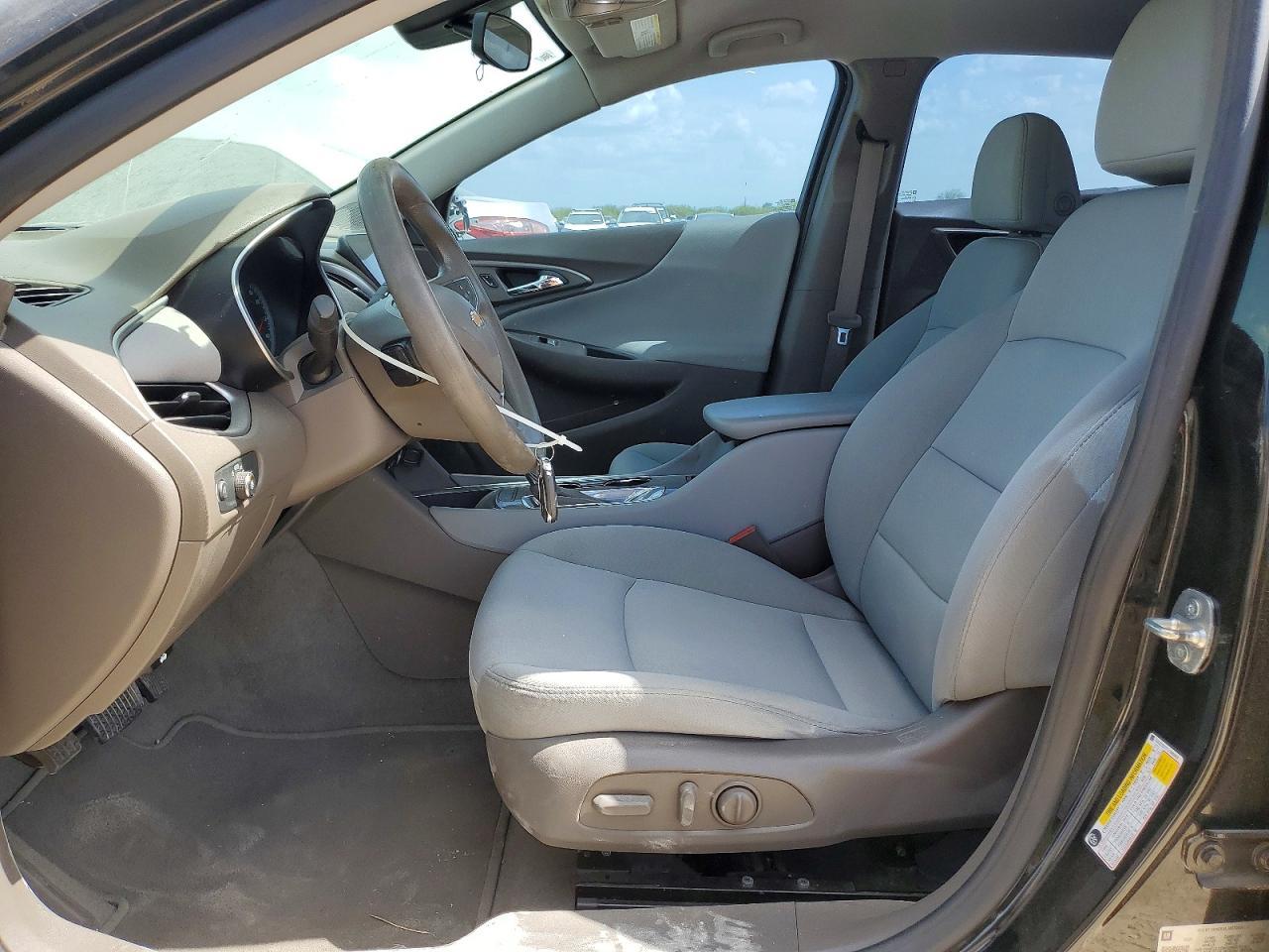 2020 Chevrolet Malibu Ls - zdjęcie 7