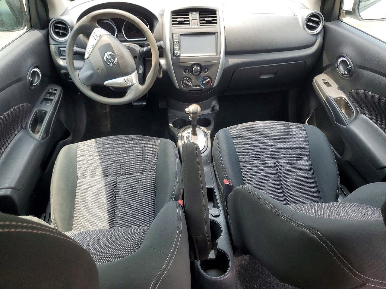 2019 Nissan Versa Sv - zdjęcie 8