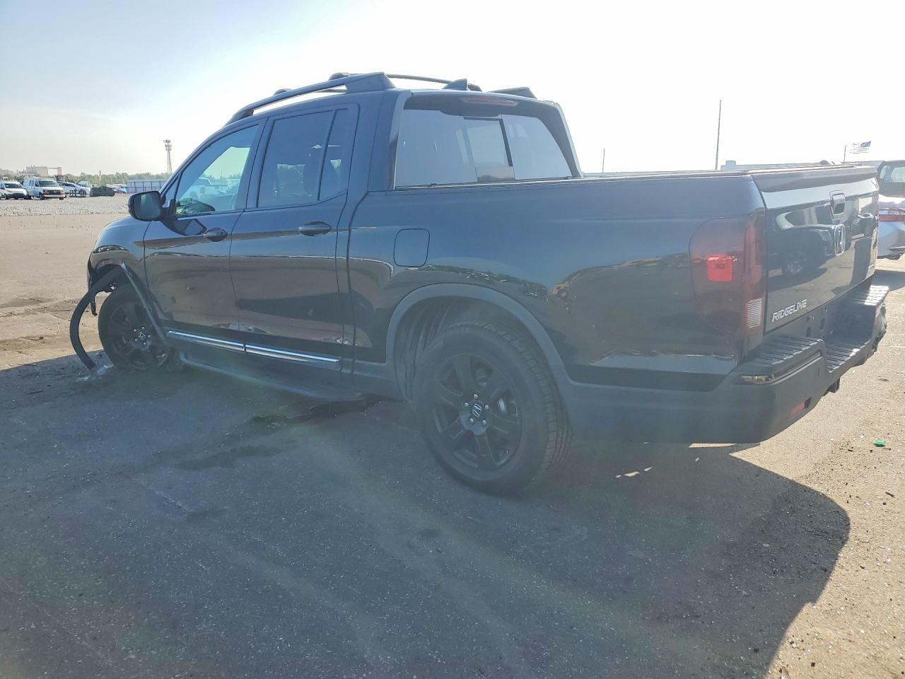 2018 Honda Ridgeline Black Edition - zdjęcie 2