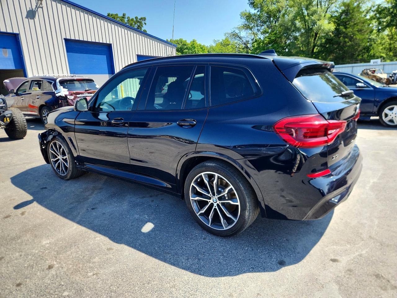 2021 BMW X3 xDrivem40I - zdjęcie 2