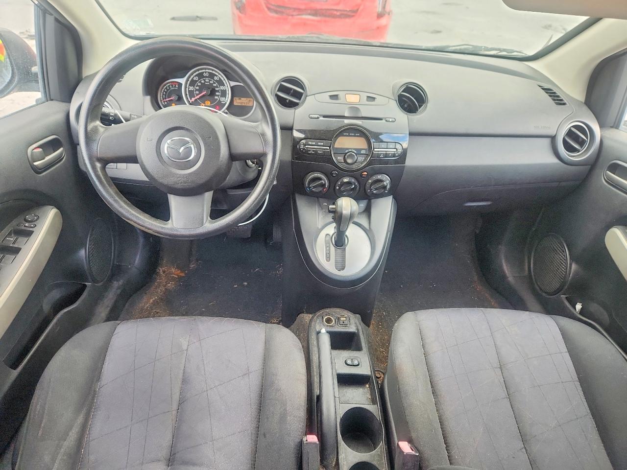 2014 Mazda Mazda2 Sport - zdjęcie 8