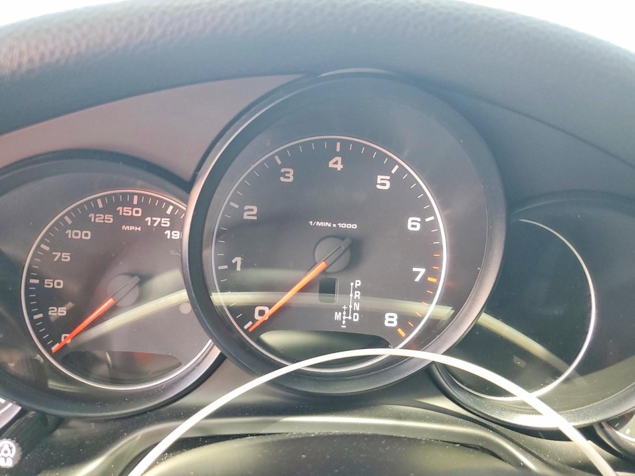 2016 Porsche Panamera 2 - zdjęcie 9