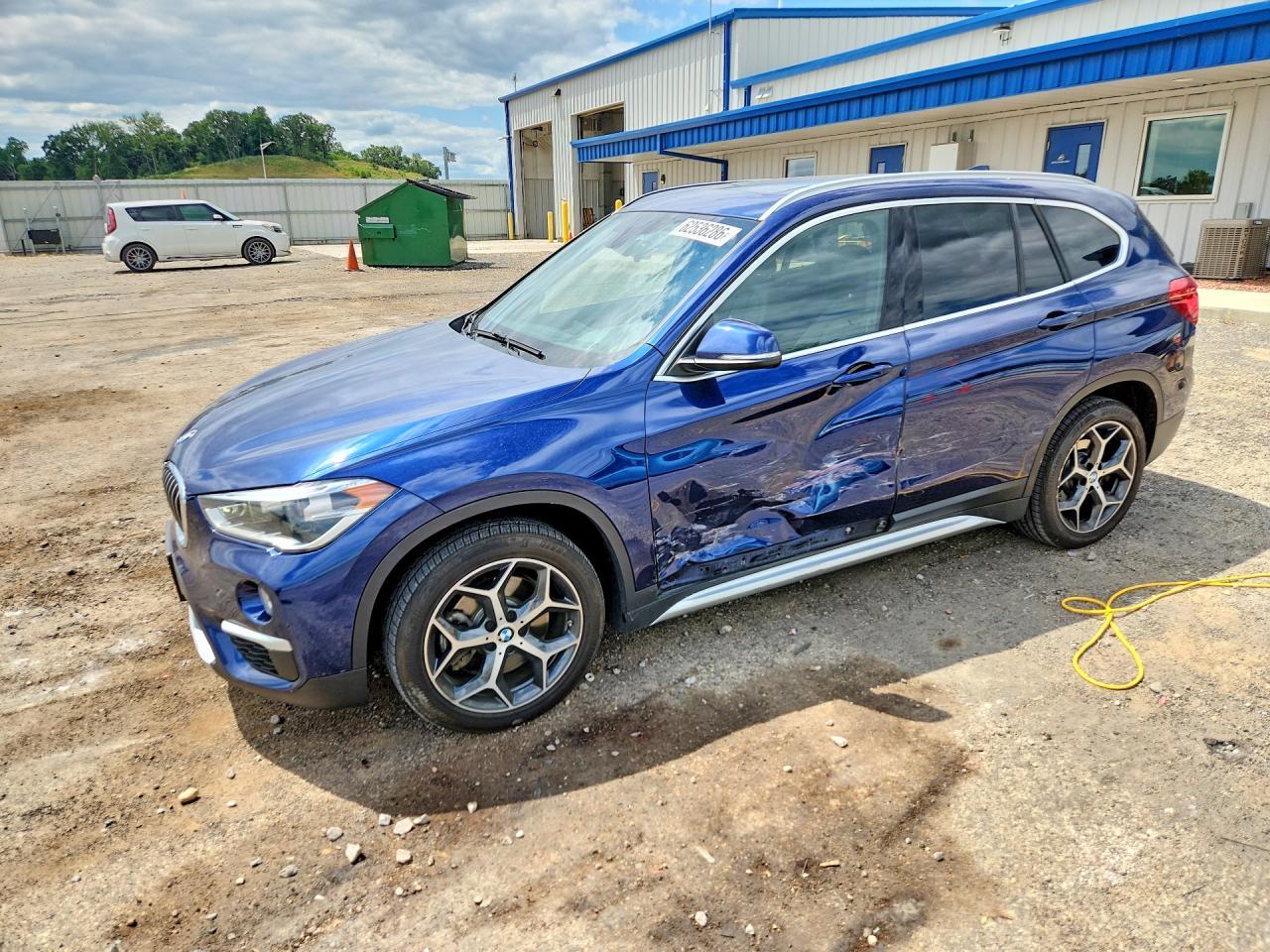 2018 BMW X1 Sdrive28I - zdjęcie główne
