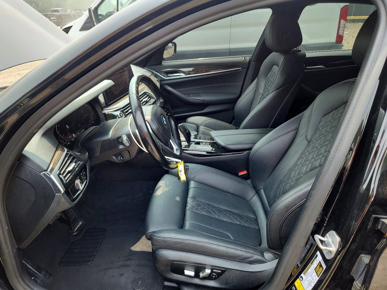 2021 BMW Seria 5 530i - zdjęcie 7