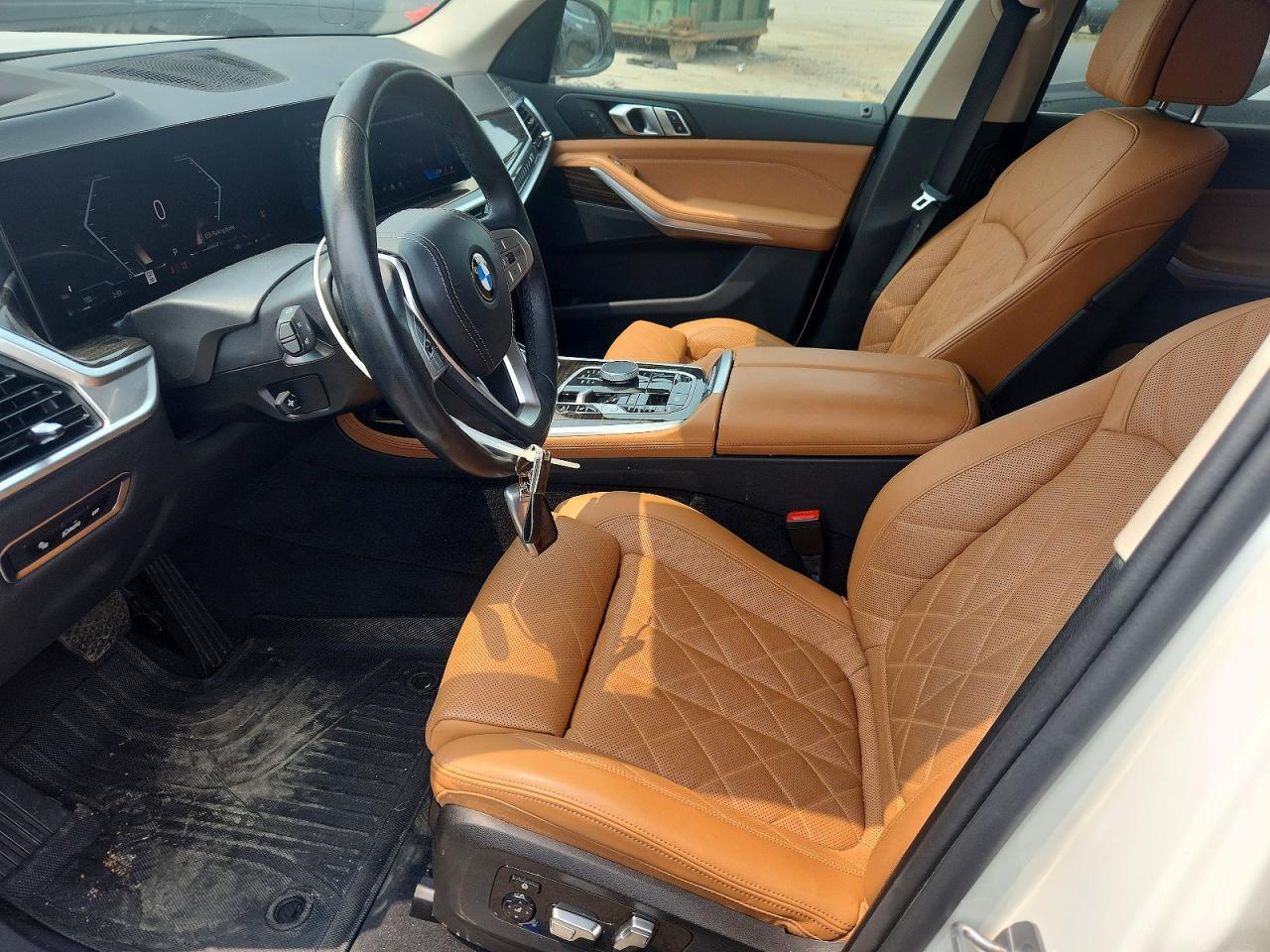 2024 BMW X7 xDrive40I - zdjęcie 7