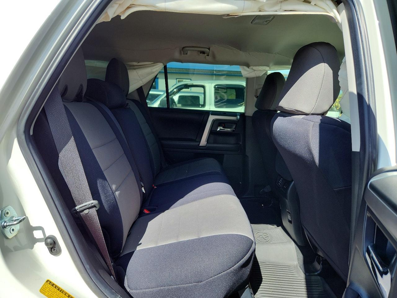 2019 Toyota 4Runner Sr5 - zdjęcie 11