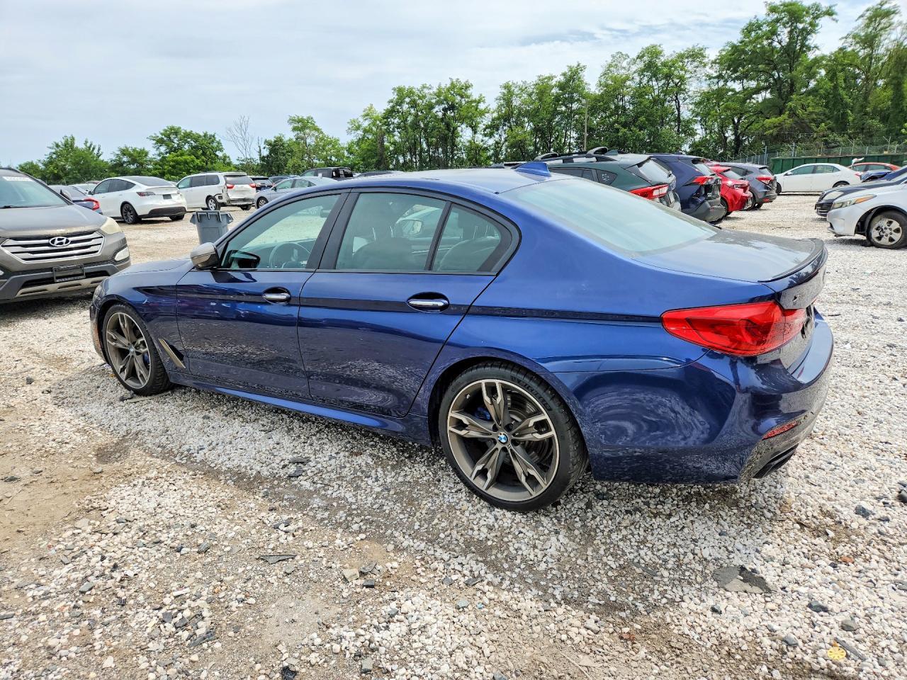 2018 BMW Seria 5 M550i - zdjęcie 2